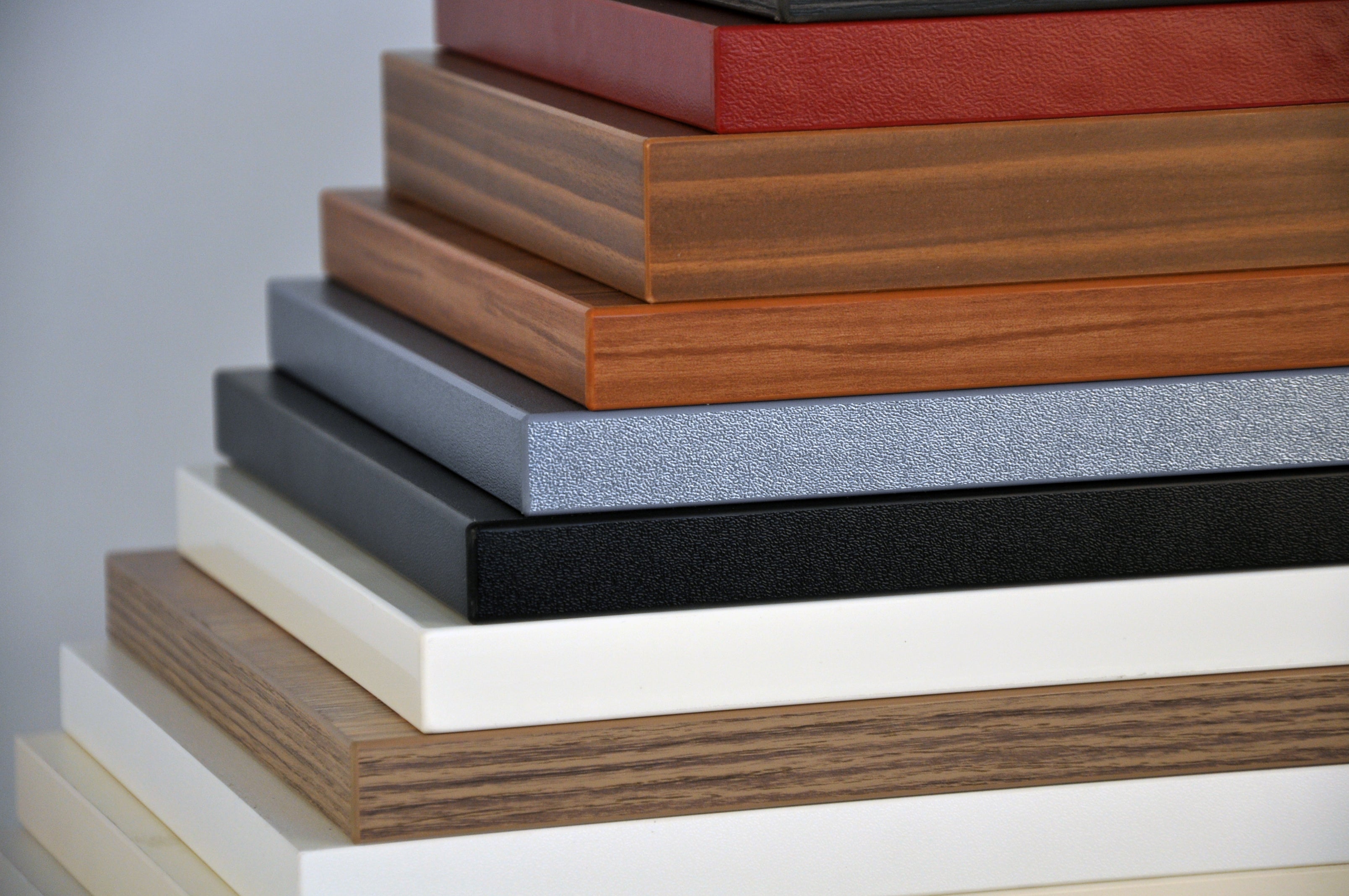 Jowatherm® PUR 608.00 500g granules, Yellowish opaque